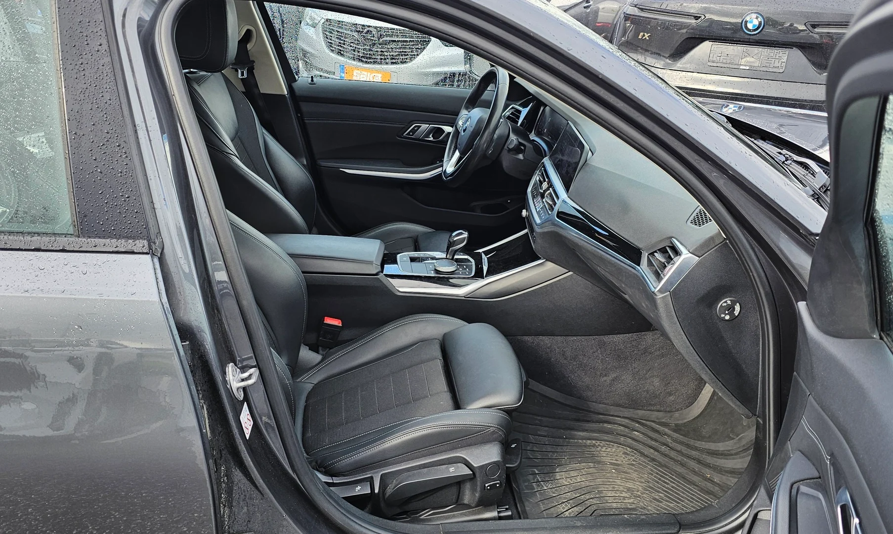 Car Image - 3SjOL3FjpsKpUmUN1dXtdU