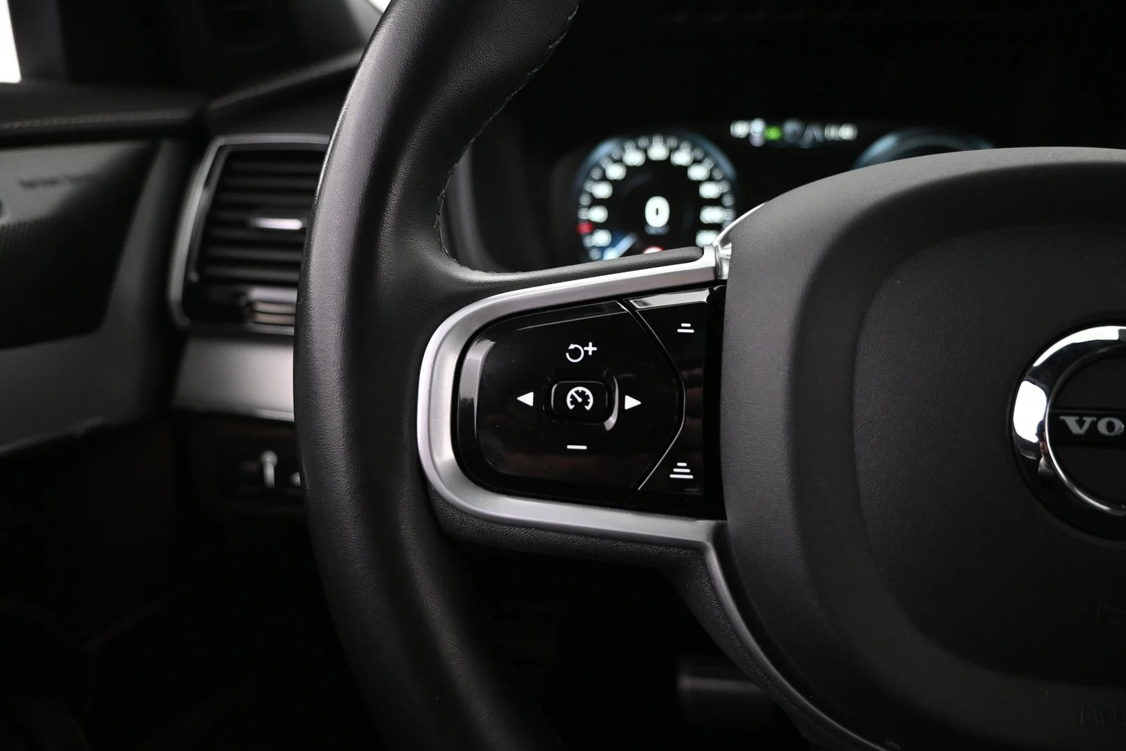 Car Image - 1AMuG9Je06uX0evOAEOkYc