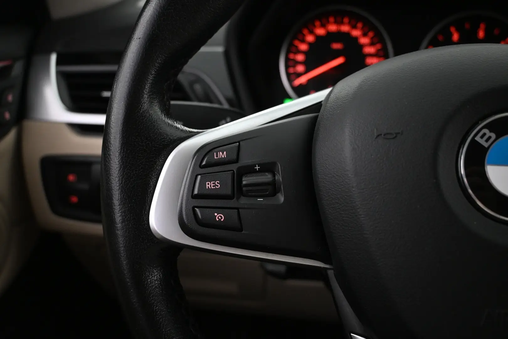 Car Image - 1WUXce5zvzgOQUc4JfcV5N