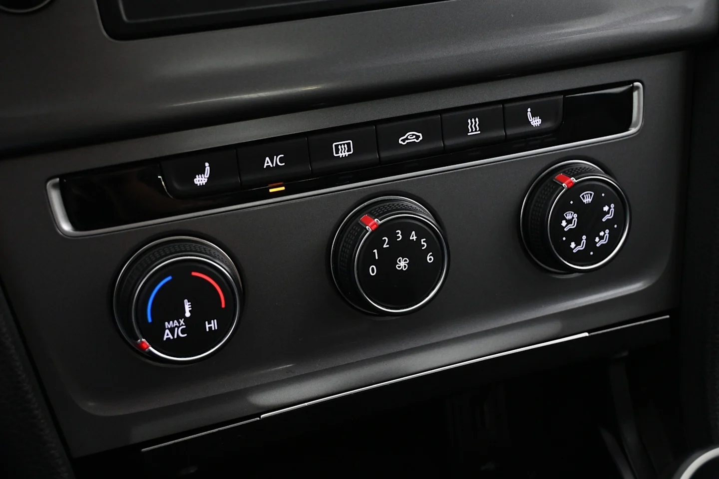 Car Image - 2yxUhVxltFYYS4N3SUoCmF