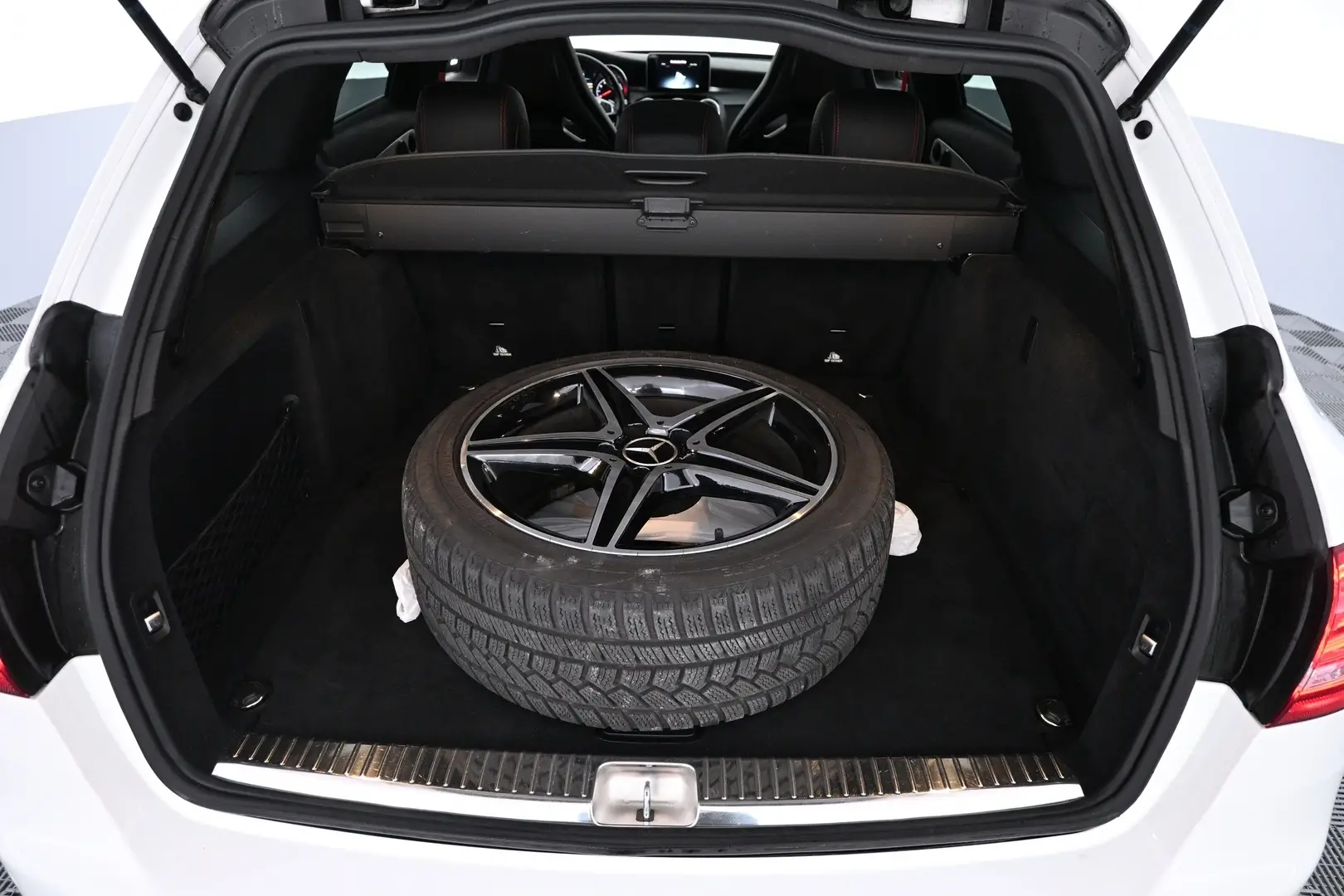Car Image - 4MAK0eBjCSPmi7L7eEWI93