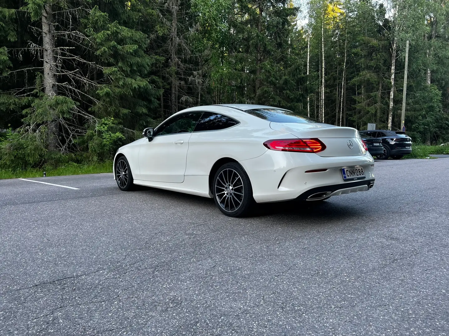 Car Image - m8cba6vv55v4fMtx3KEJe