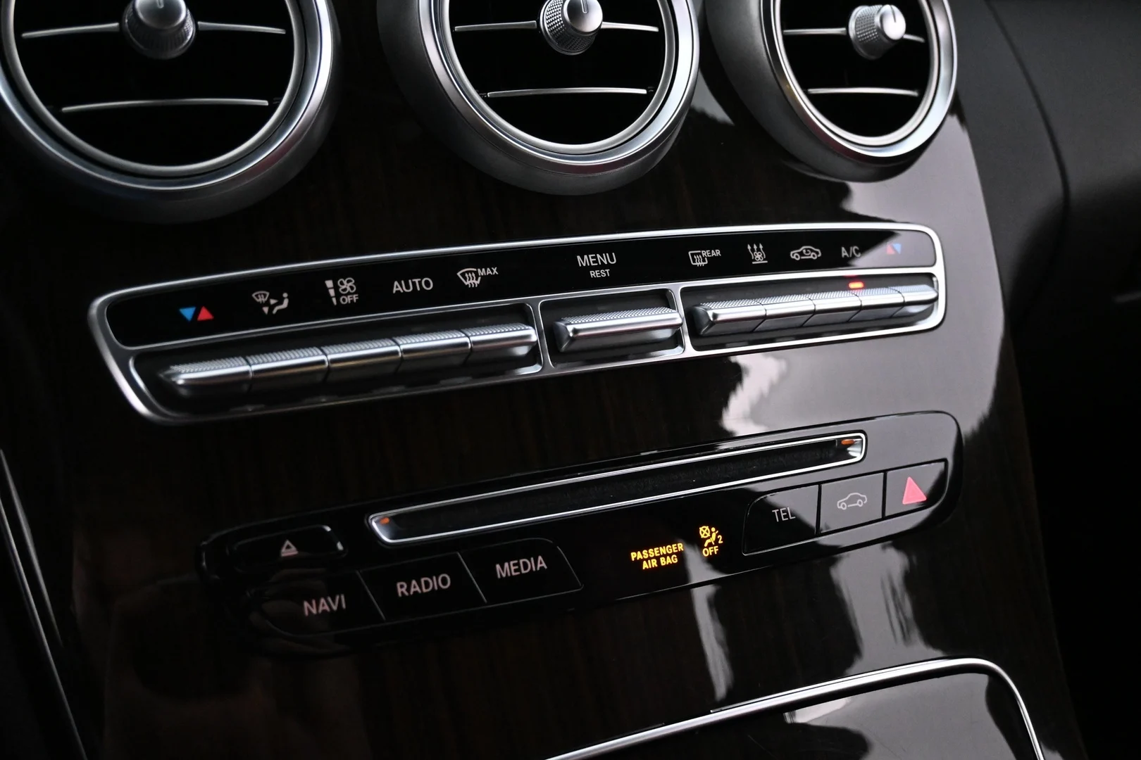 Car Image - kcPEWZjmKUeWutlnNkbJk