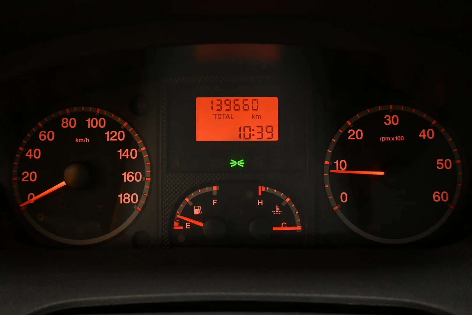 Car Image - 3jtVb5eZYkv5vL0UwNETNM
