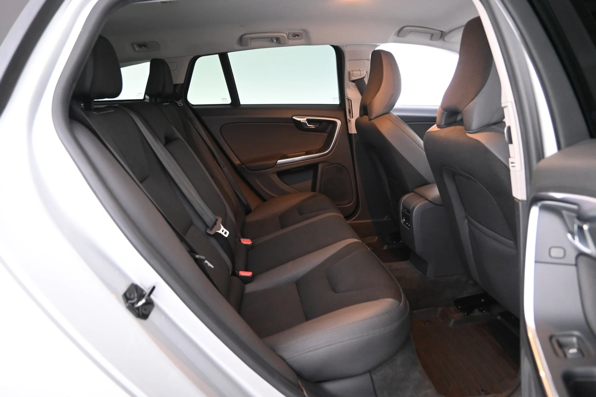 Car Image - 2nhJvPUR0F2ik7XKZ71Ual