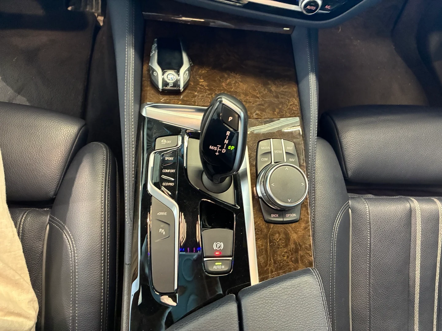 Car Image - 2Gy0BNzF2Q8fF5wXAyItWg