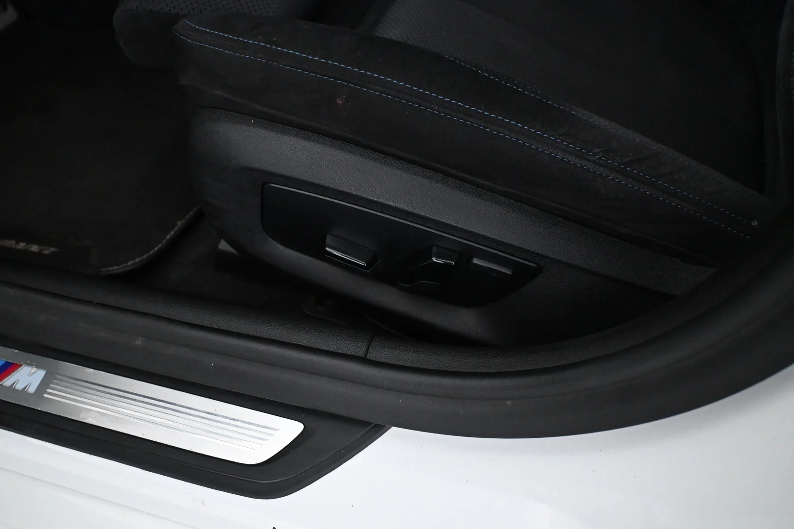 Car Image - 6lMkGlW8FWNLtnmjruAW0H