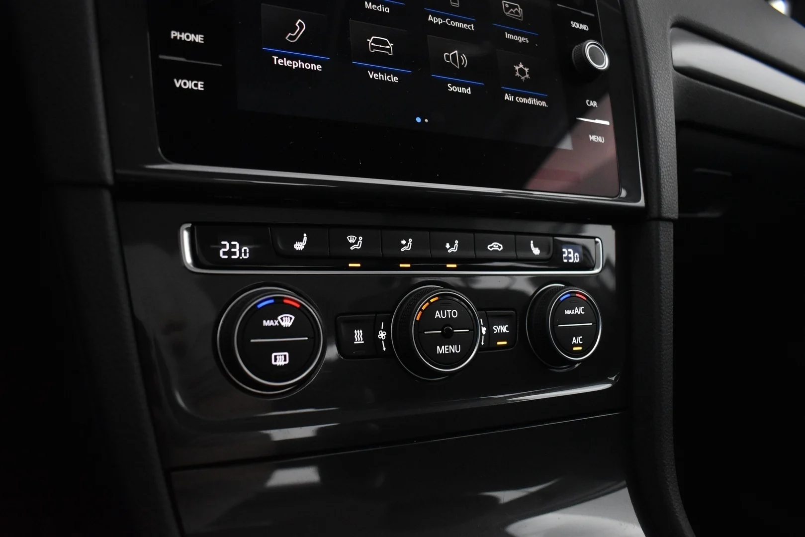 Car Image - 4x29MqTWQ68zV0LewozLQx