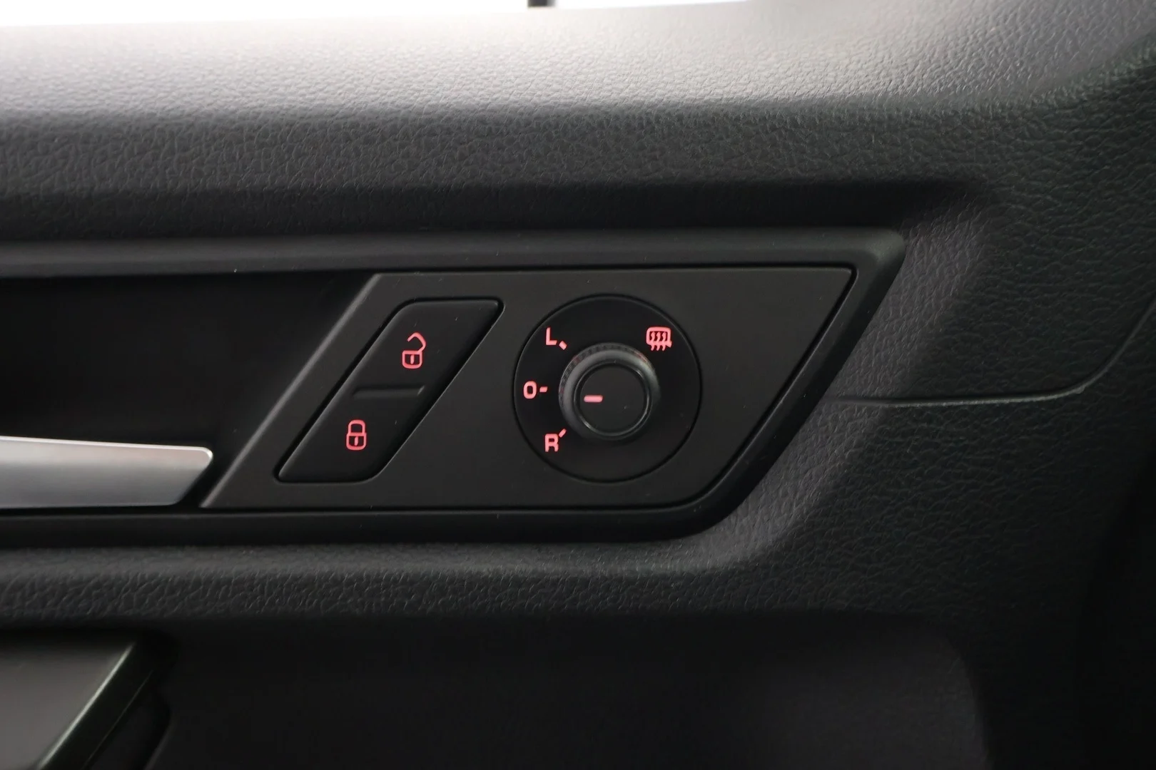 Car Image - 6Sk5tHXqPidryGhx3PUxnH