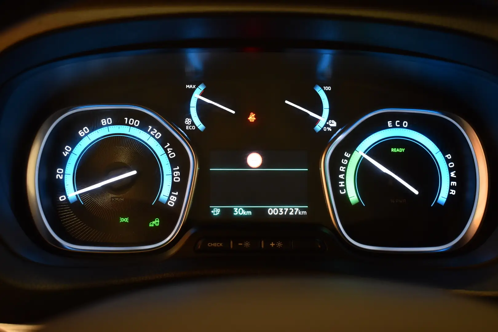 Car Image - 6HnNqyu5J5Dz7bgOiF0ZzJ