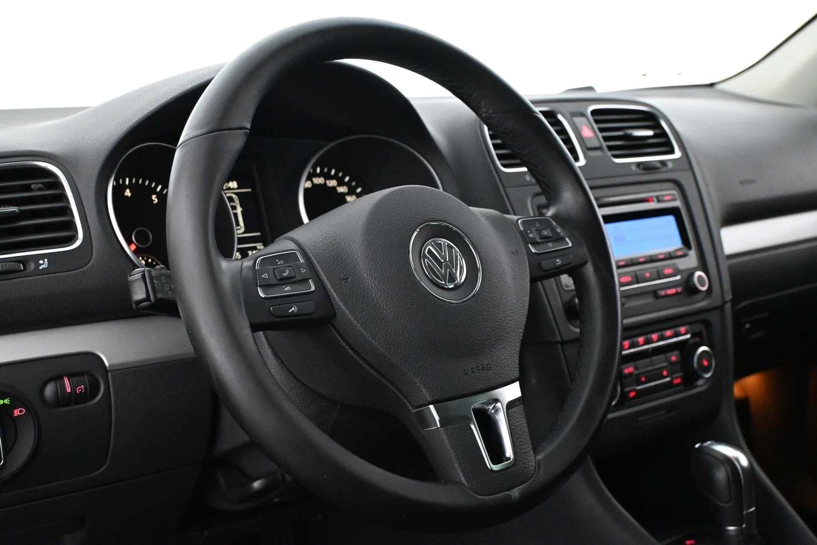 Car Image - 6Nvo61IOhbCqdvRks9lfdB