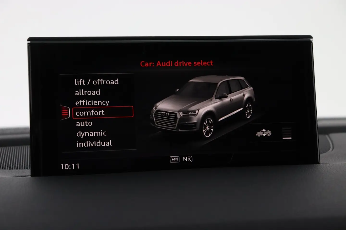 Car Image - 3EyzQnf7t201rDR68M1k35