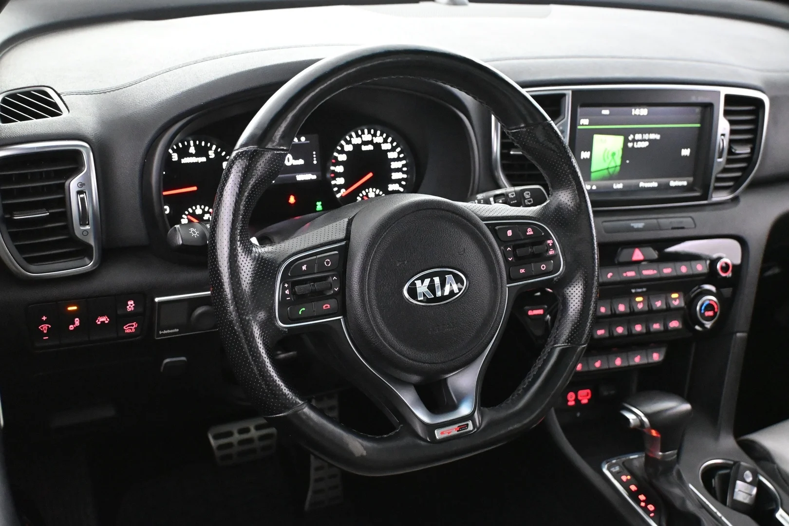 Car Image - 3vBTmuKpxUQHJ9bnB9cObG