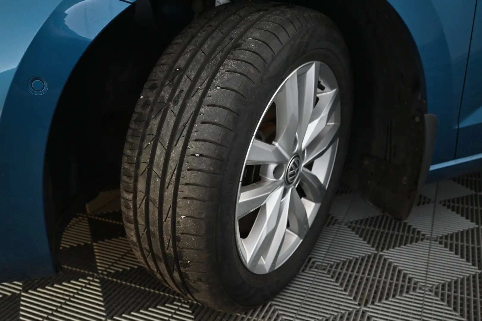 Car Image - 6vFzfQhPpSWwAq259faSeQ