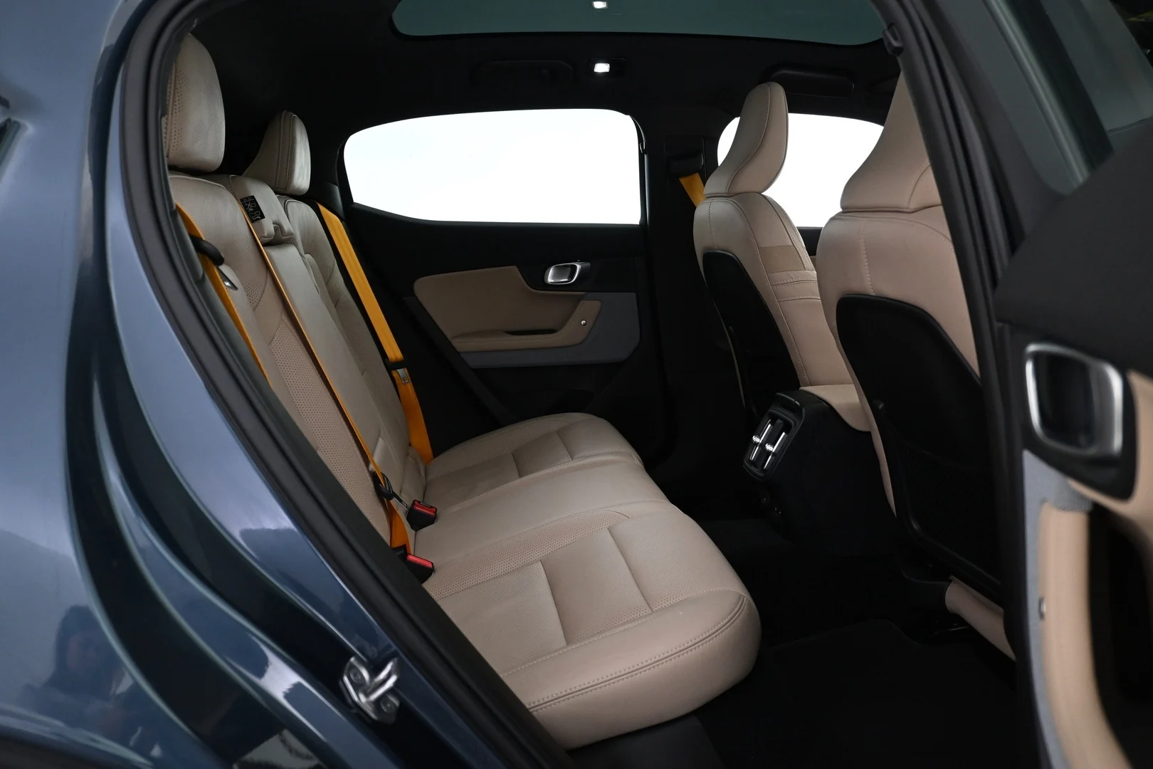 Car Image - 49nI9gcdKXLAsbI7rNxBhe
