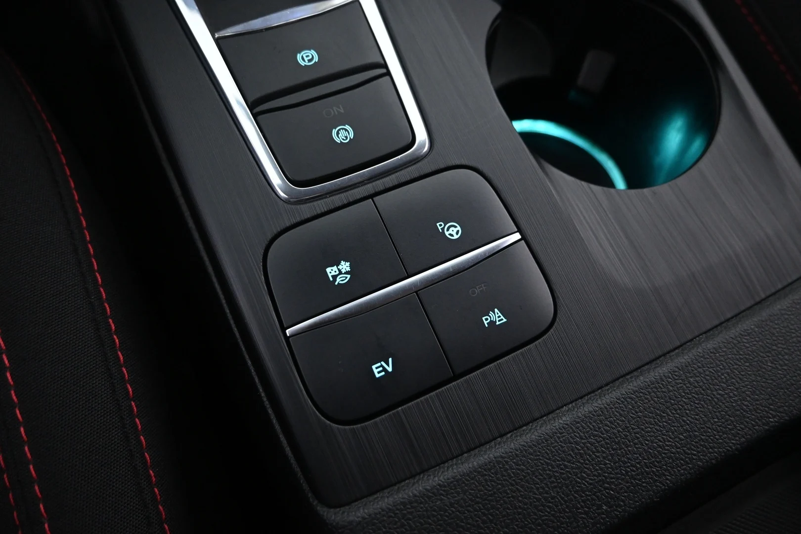 Car Image - b4SfBMgGHXHouoBNwSQJj