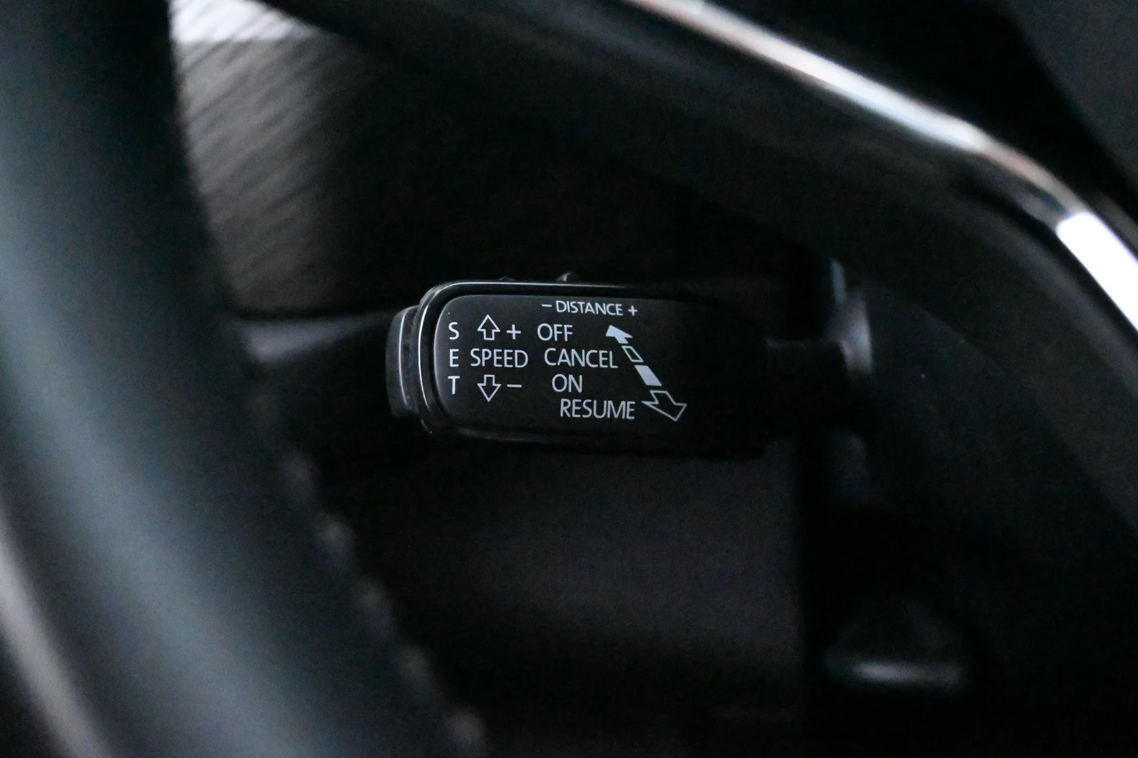 Car Image - 1DeC7EYuHEr5F3l9x06Oos