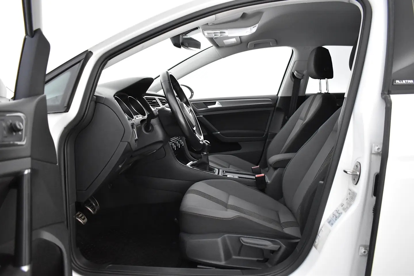 Car Image - 7jrmhSq9ws8WVj8yATCPyU