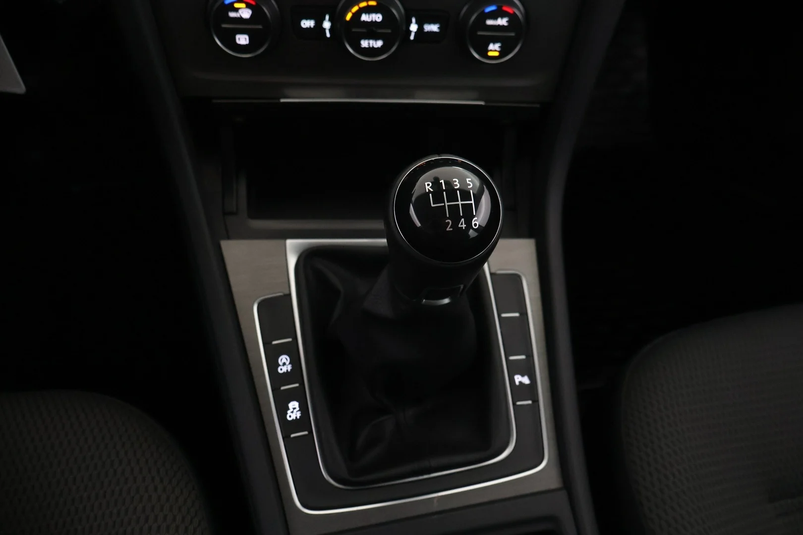 Car Image - 5bO5DtlRlrPs2H6EtXt7Ys