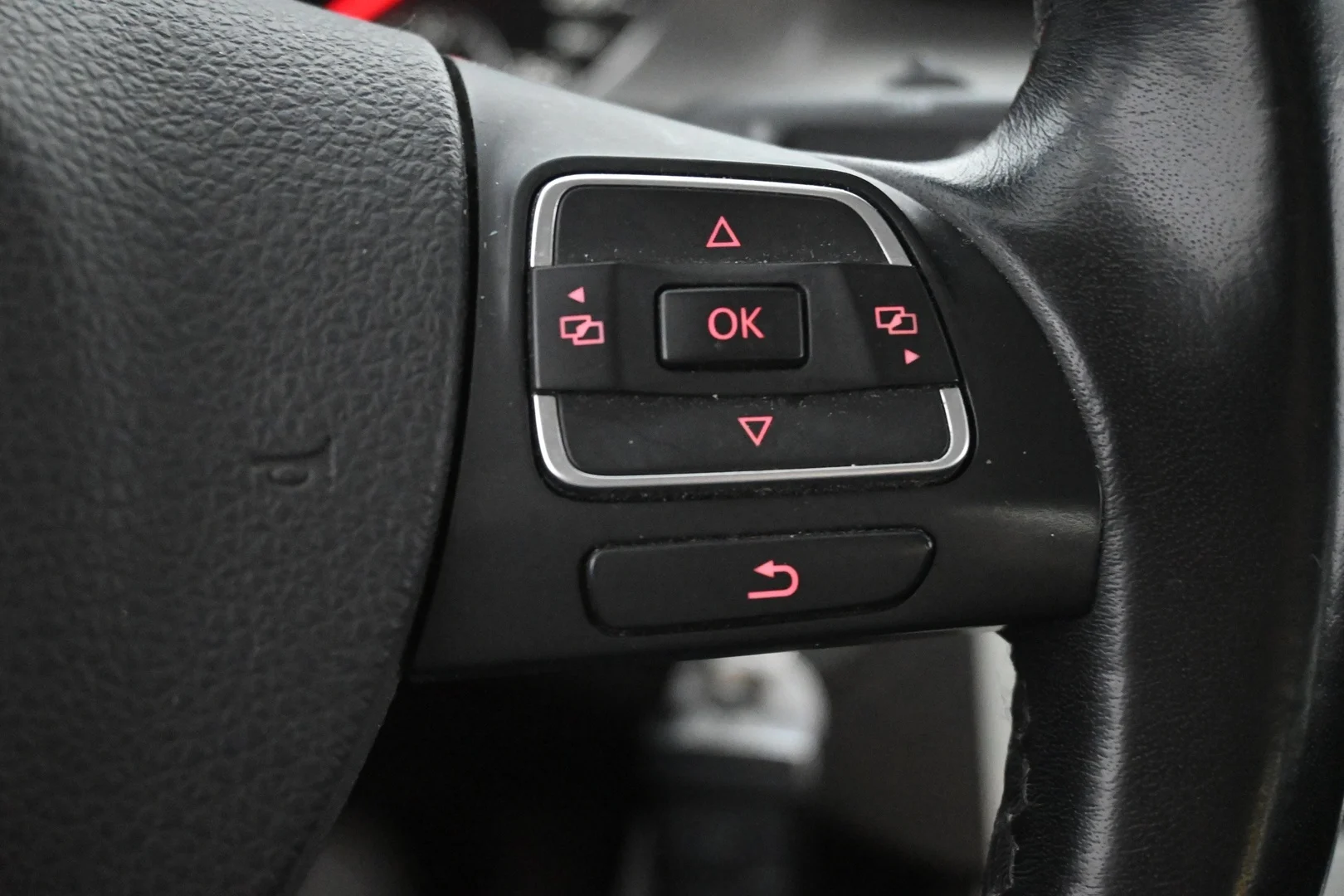 Car Image - 2JeVvryHOLRqGMZWzh7QqA