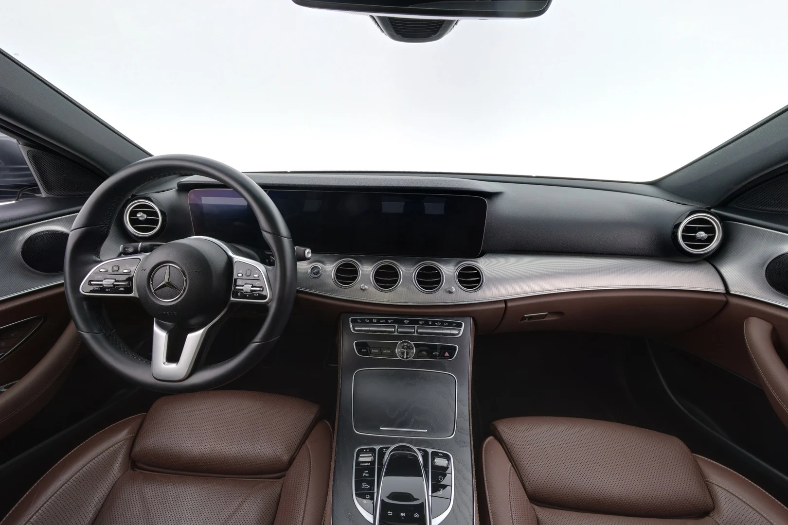 Car Image - 2VzzWZdHbzavbnHHZelRxO