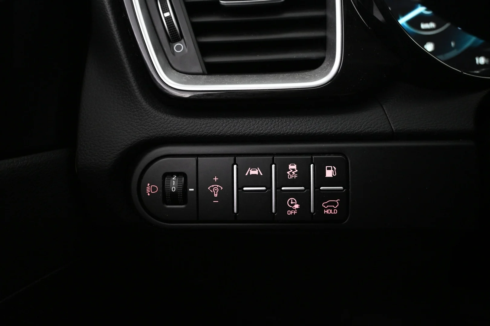 Car Image - 1o9l3tV8ncxQONWRhGO3R1