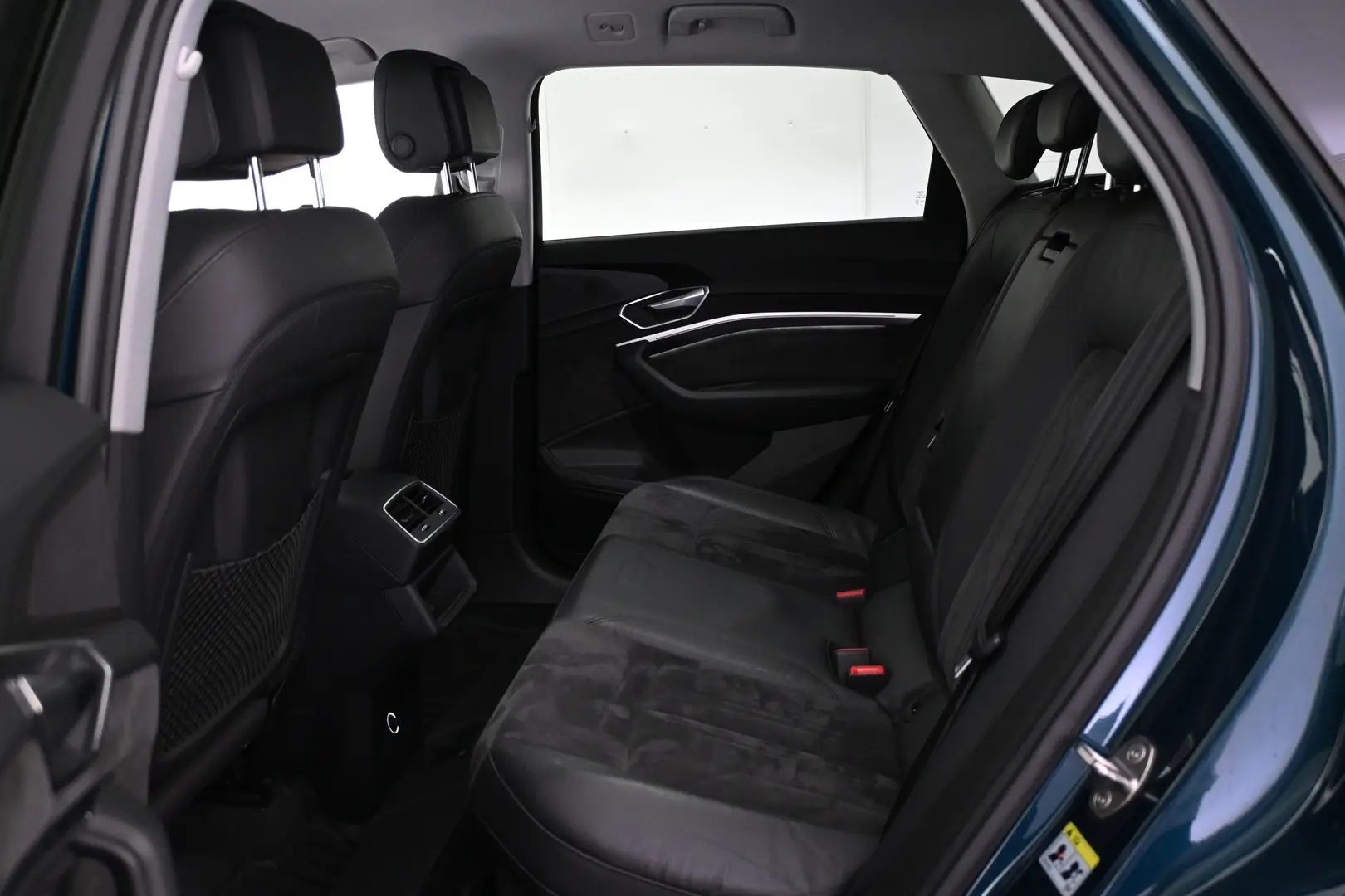 Car Image - Htc2THvdCdFAl6Khz5u7S