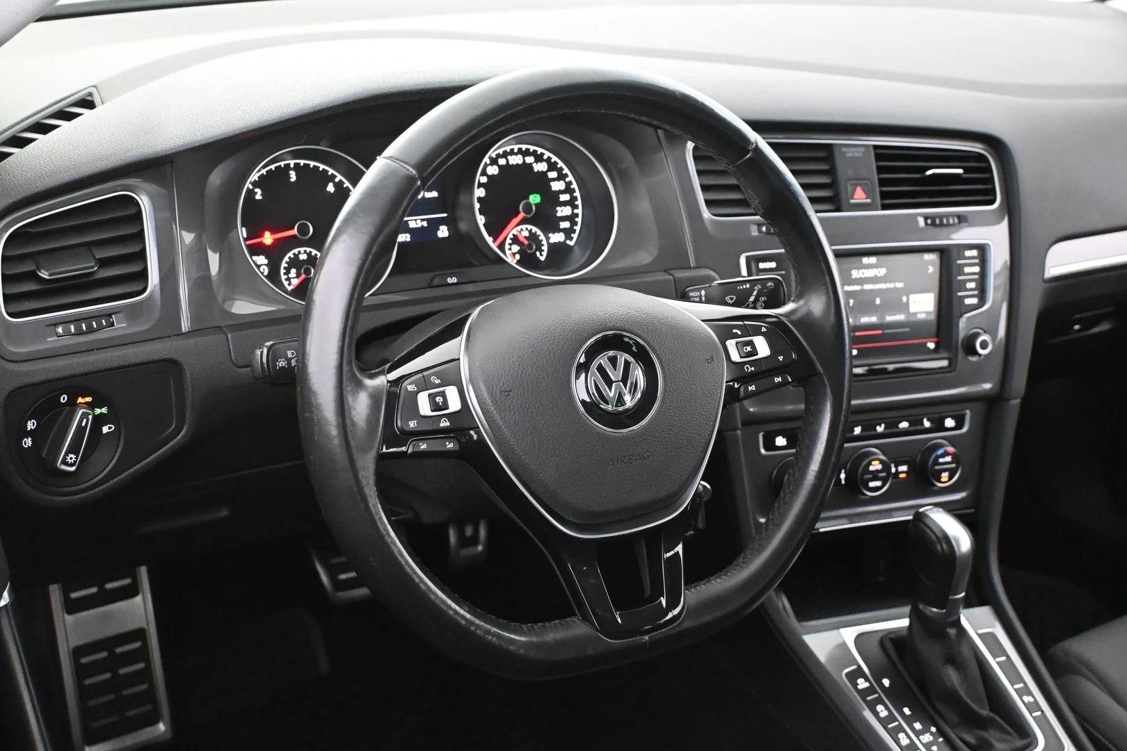Car Image - 2M7NL4gGvL4wyfDjOTTXE1