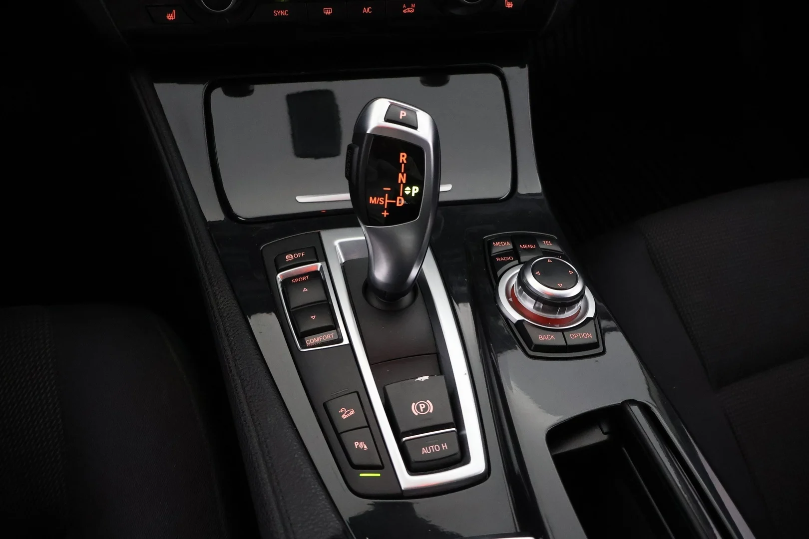 Car Image - 76iLkYbYjjTWHml4Cgt4Eu