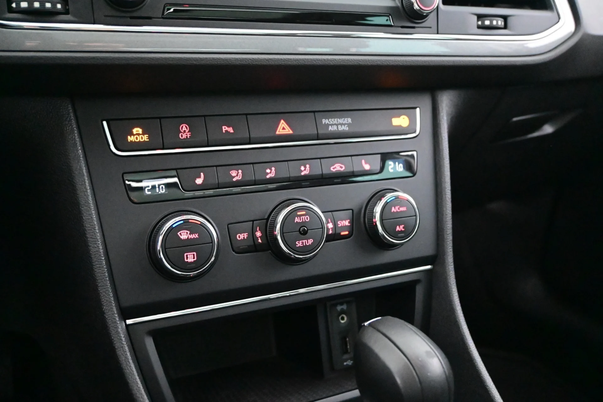 Car Image - 6u0A1eaSBK7MKLzuHh4JZR