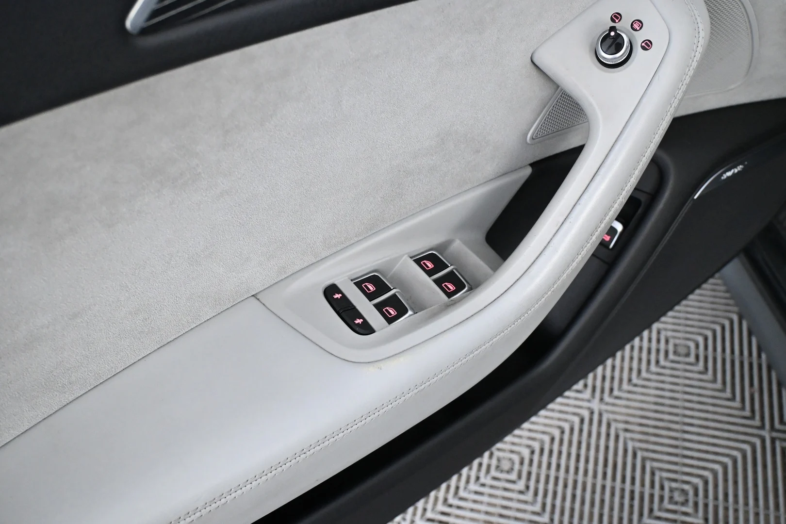Car Image - 49dp3yh6AMjJG3b0cuWbsh