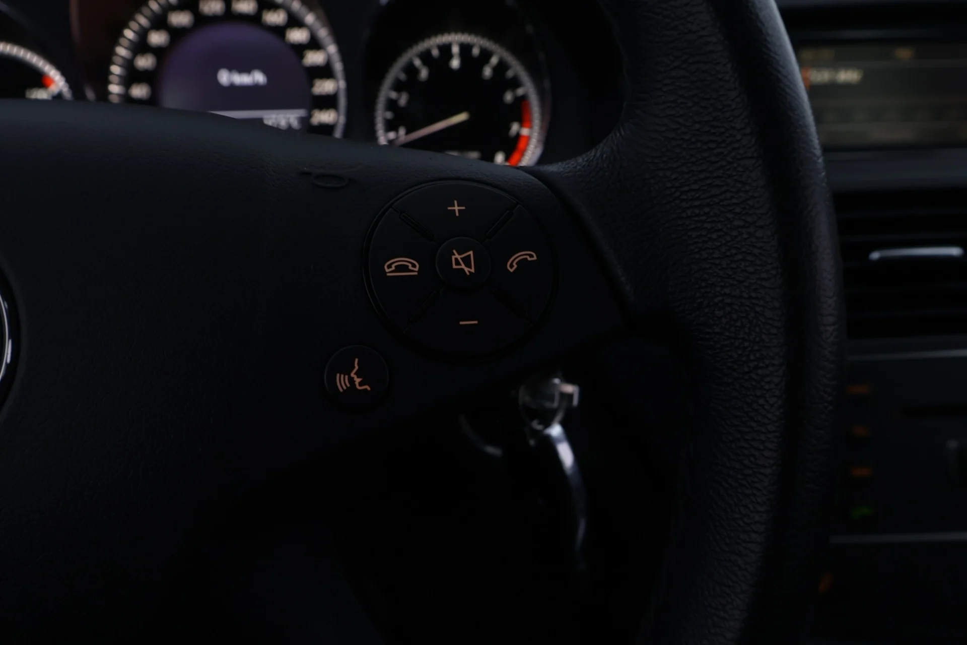 Car Image - SMsHdqU7bju599gQTtjmp