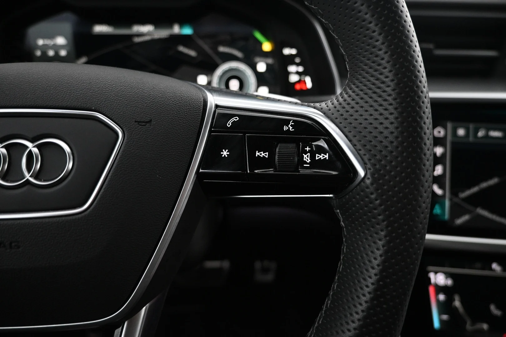Car Image - 6DDp182vSqmDDzq9oQP2Ke