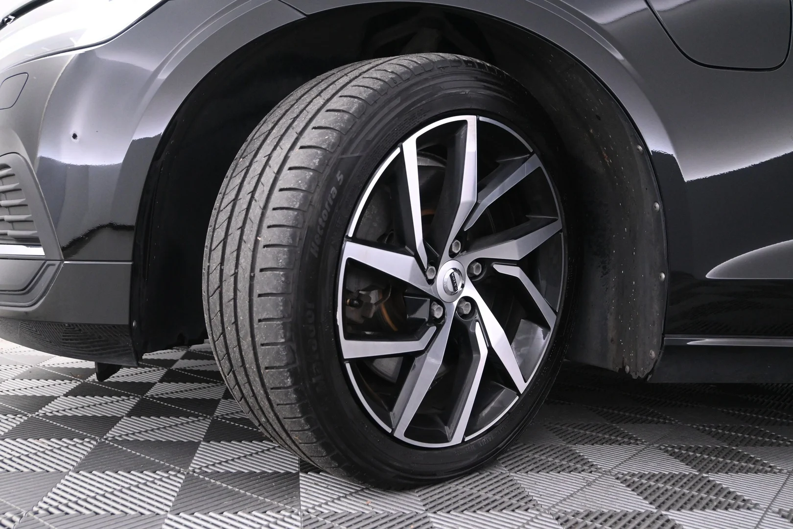 Car Image - 6UzsTQO5Jo6zKXXKIxr0fZ