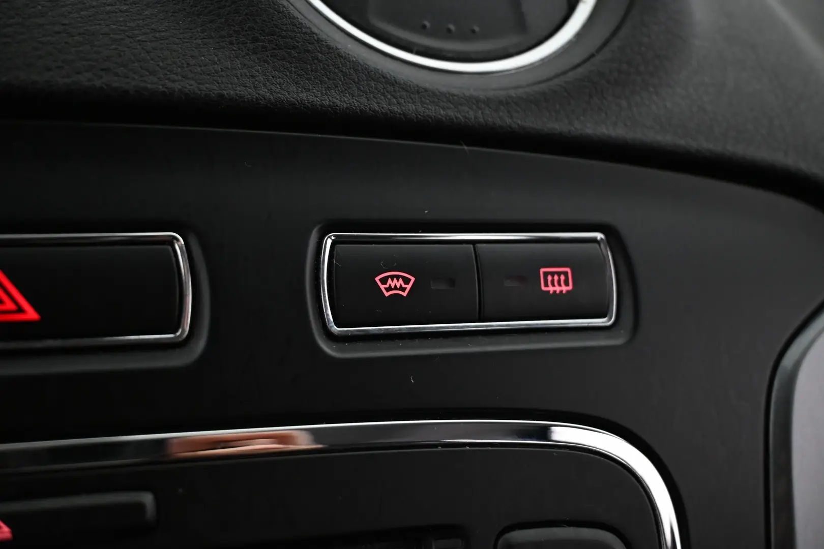 Car Image - 4hF0QaqVHpNd8p5kXKGtJR