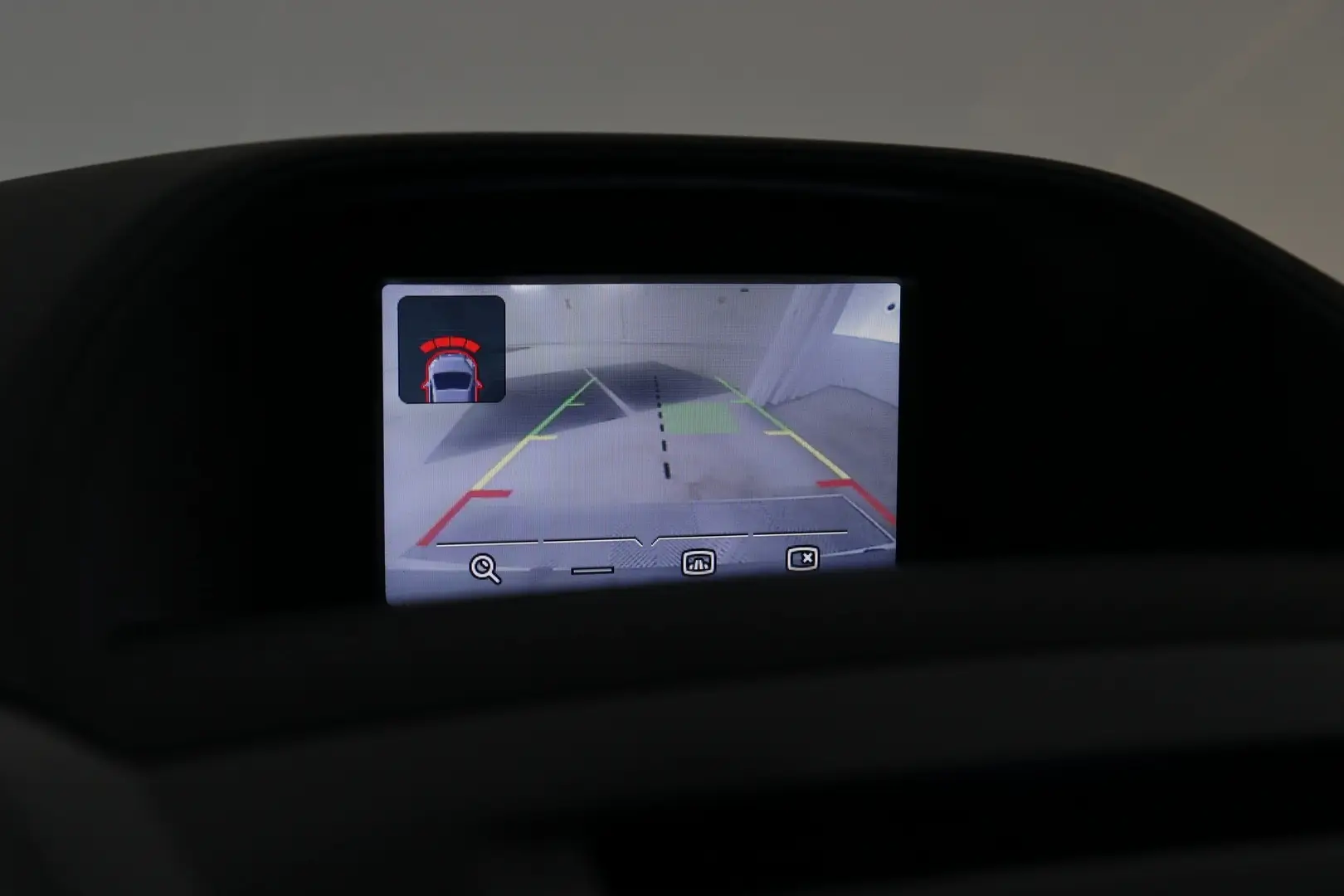 Car Image - 6NxY5SoUqWu5SU4uJEQ2ns