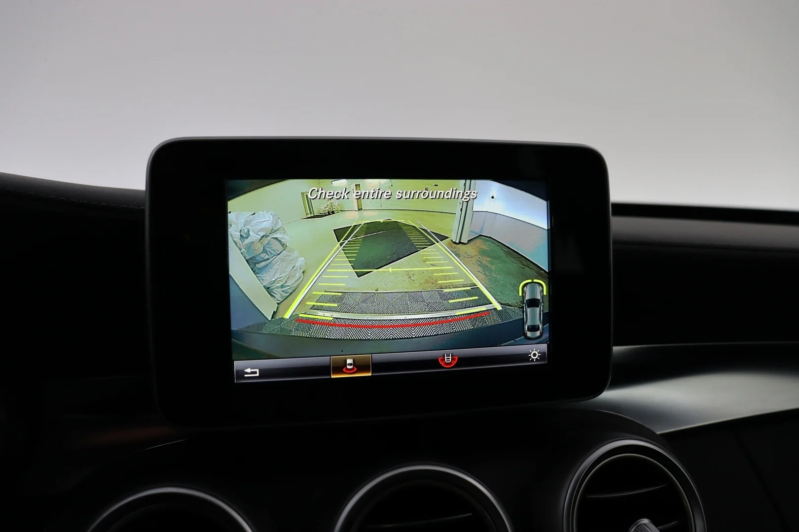 Car Image - 318NuSNwRrsaCdq3Gl6SQd