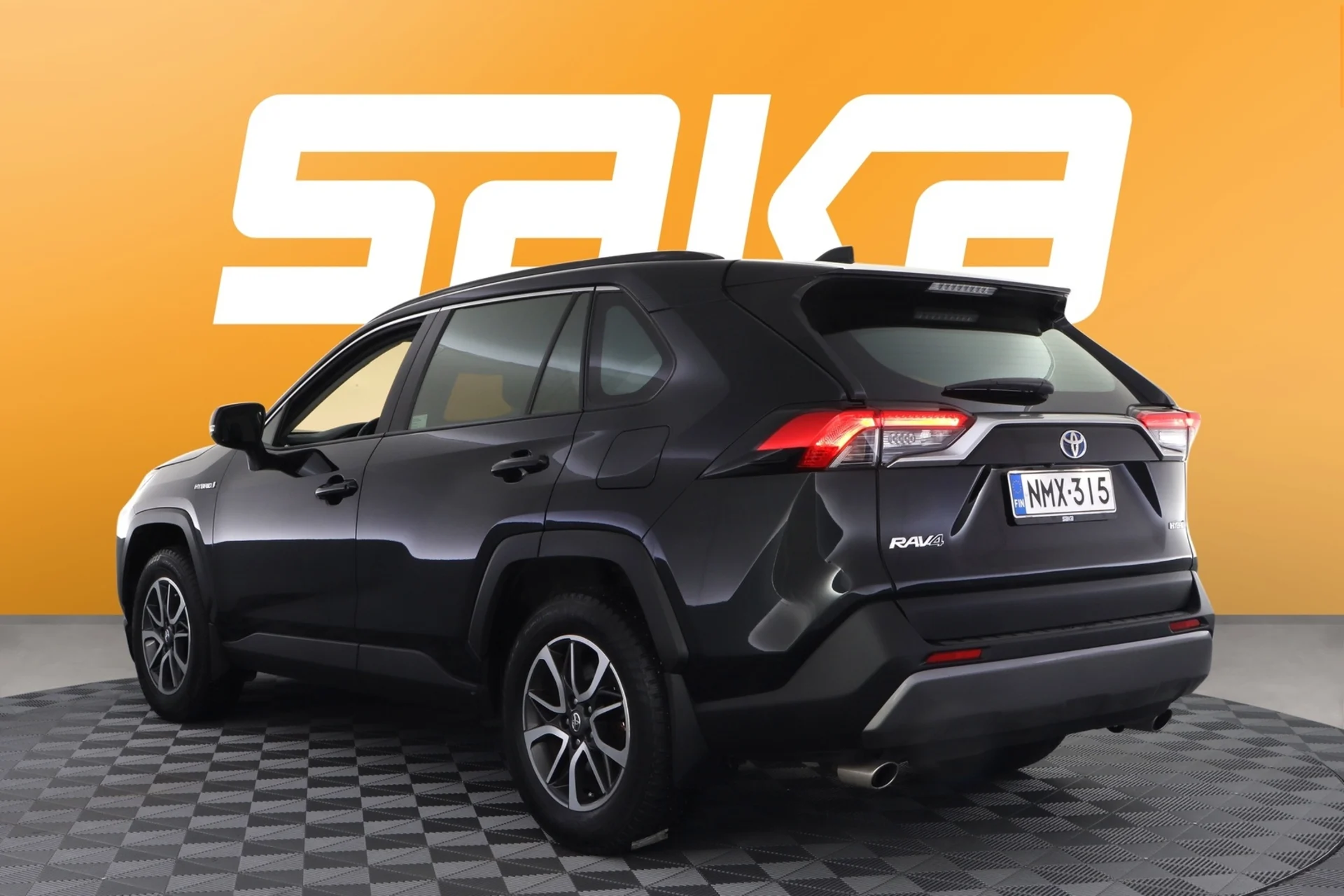 Car Image - 5FxuQfnGjoICGYp8atZTqY