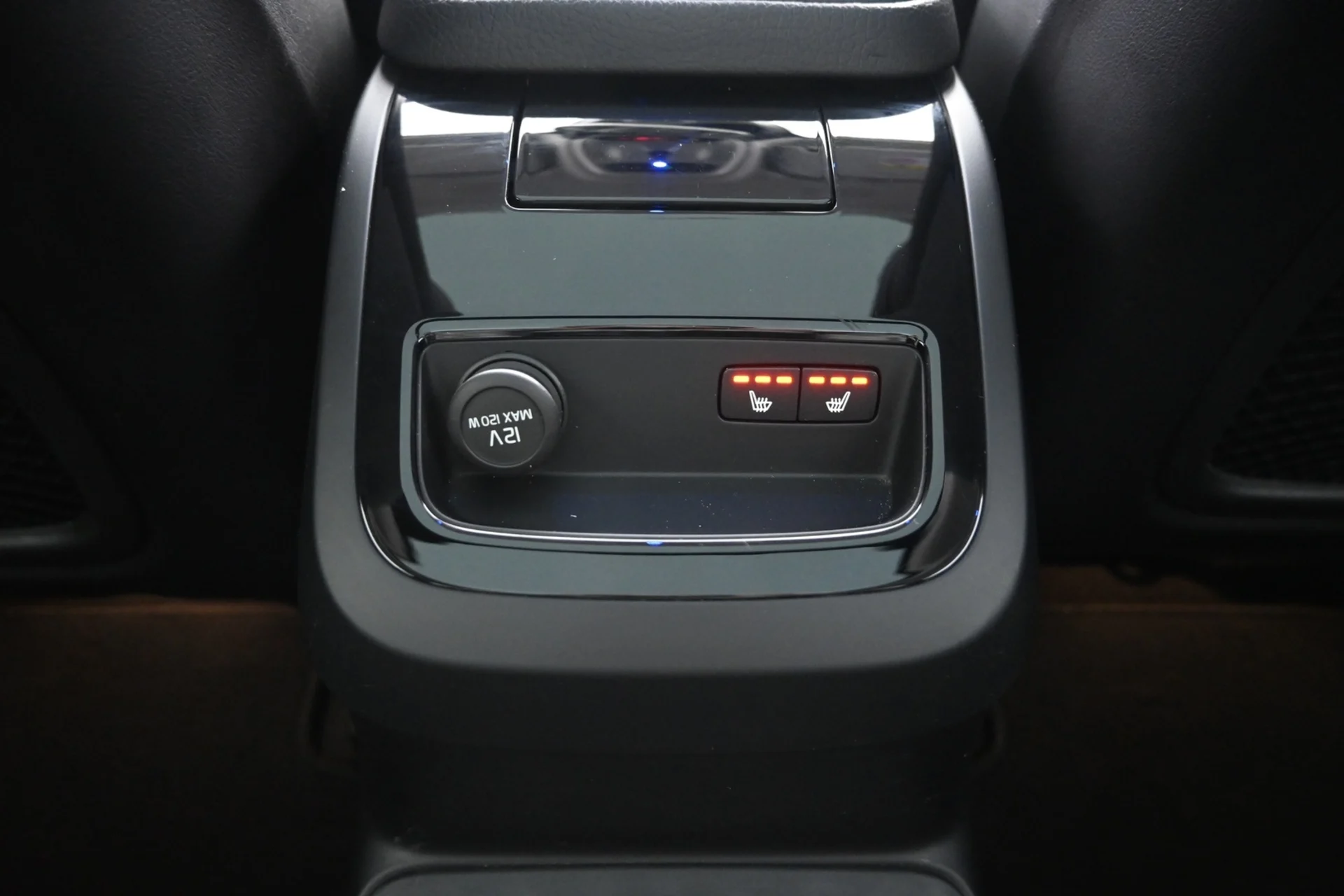 Car Image - 6UzsTQO5Jo6zKXXKIxr0fZ