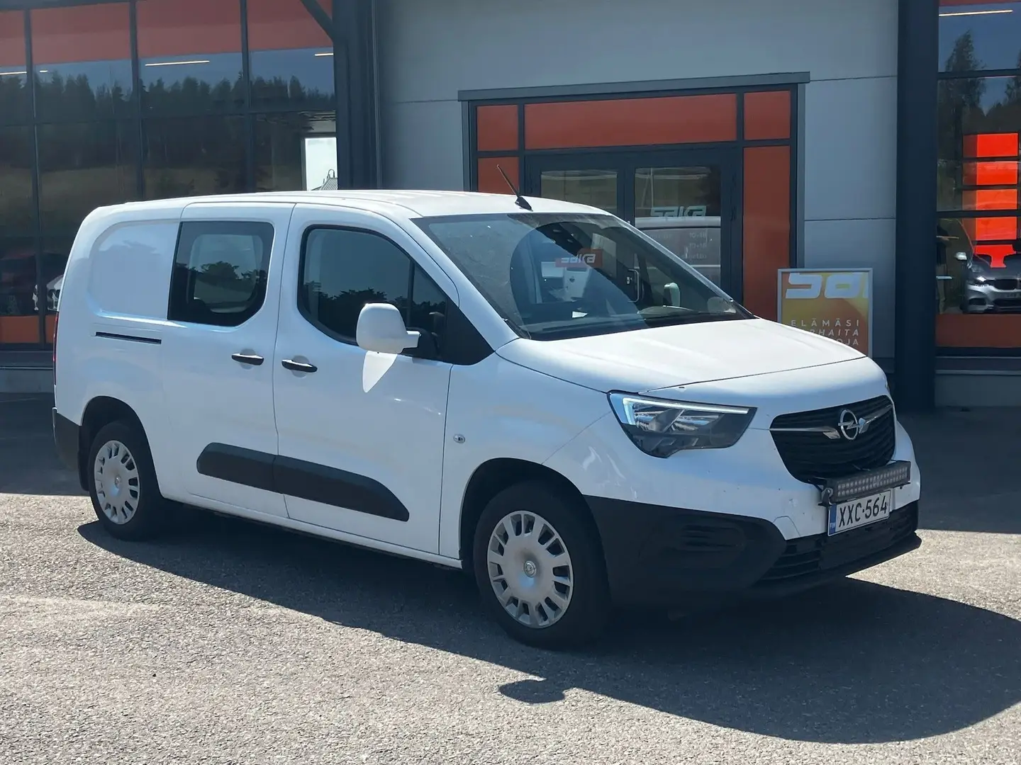 Car Image - 77NF9YzJmH7ie6a3iKVSIh