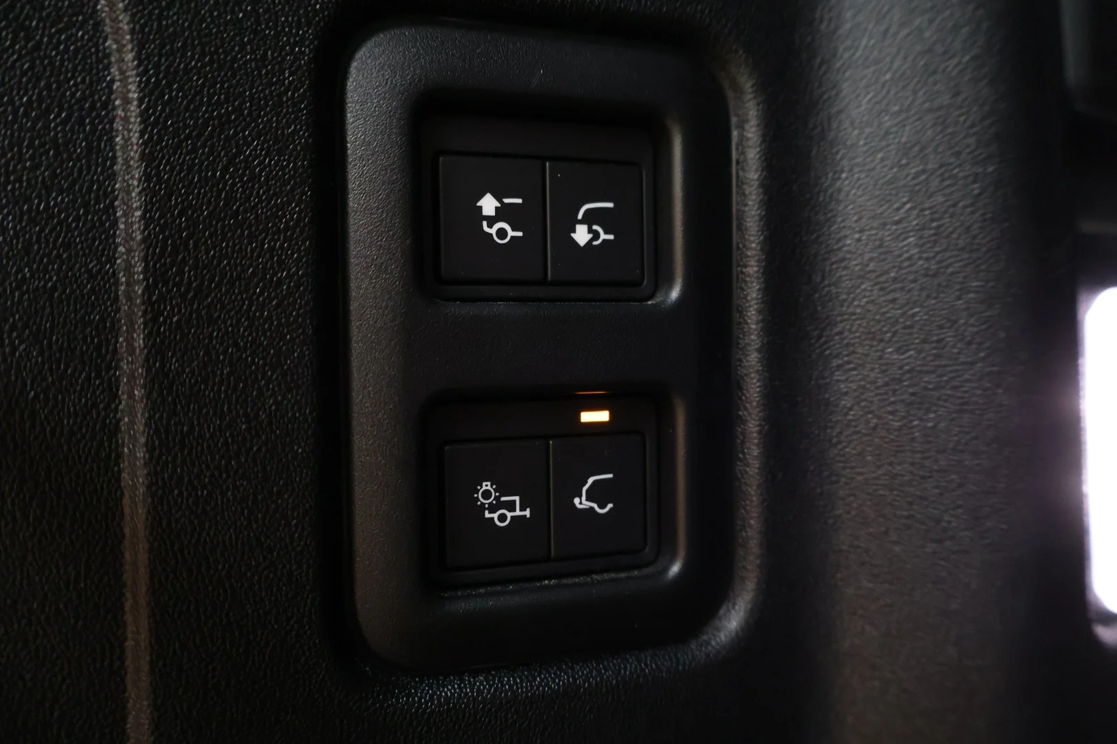 Car Image - 4axIHcUsCznG9yYYeZripH