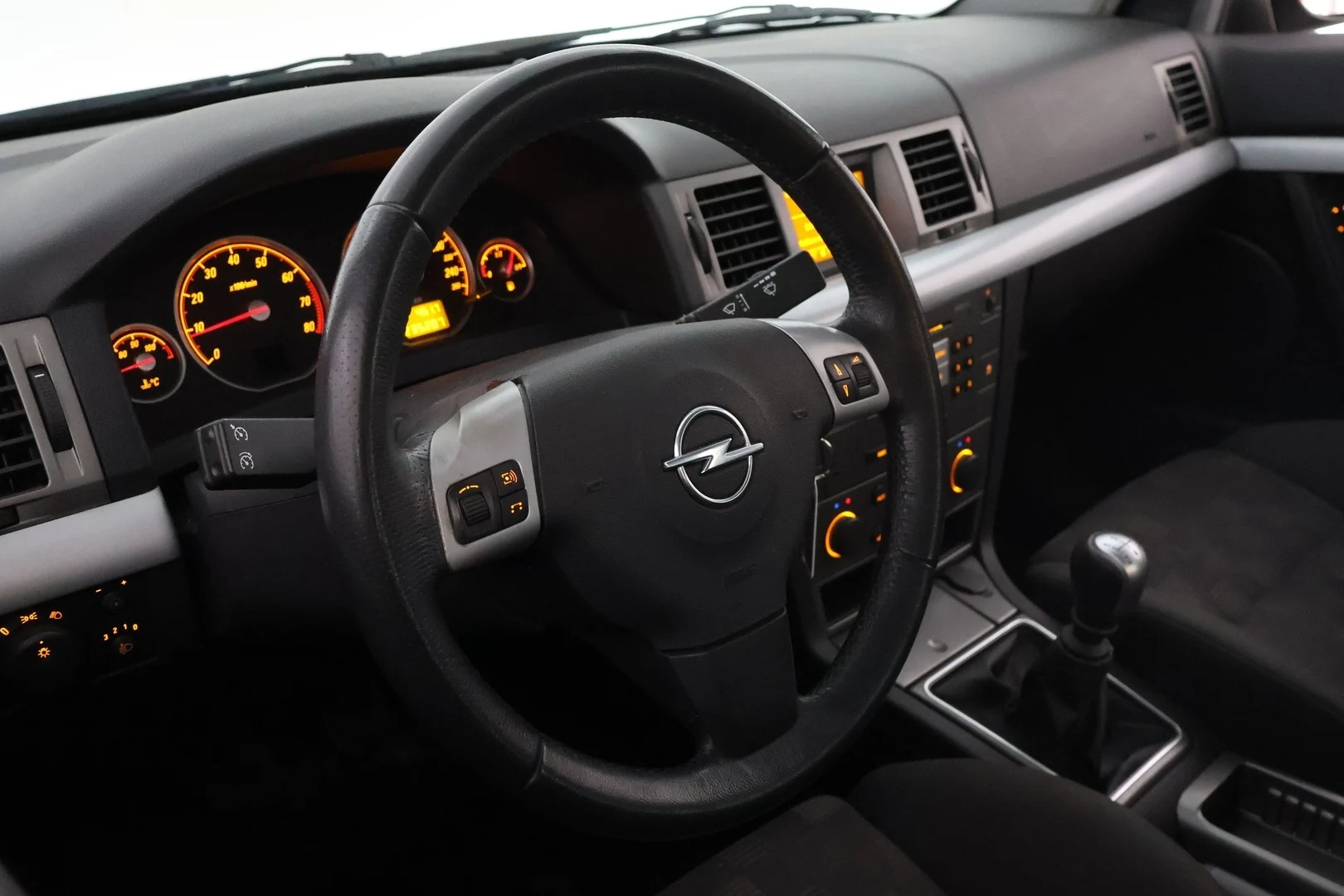 Car Image - 5VvGsFxtwjdjYlbRl4SYaF