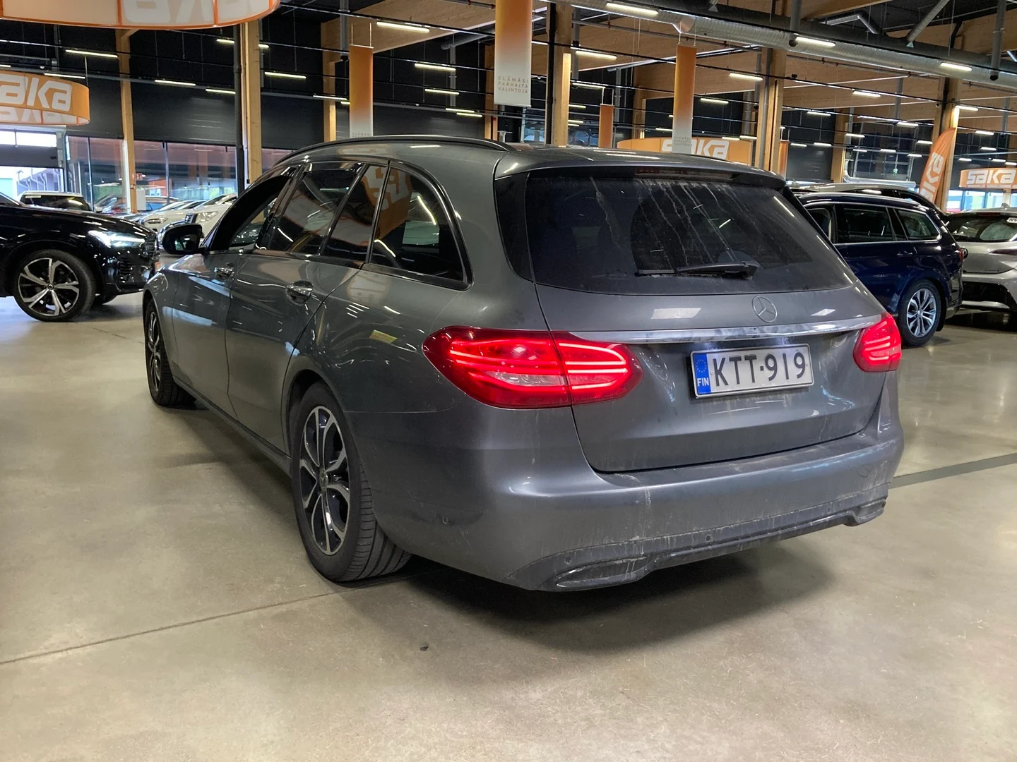 Car Image - 7thjXnFqB4yCeiZ8iYryb3