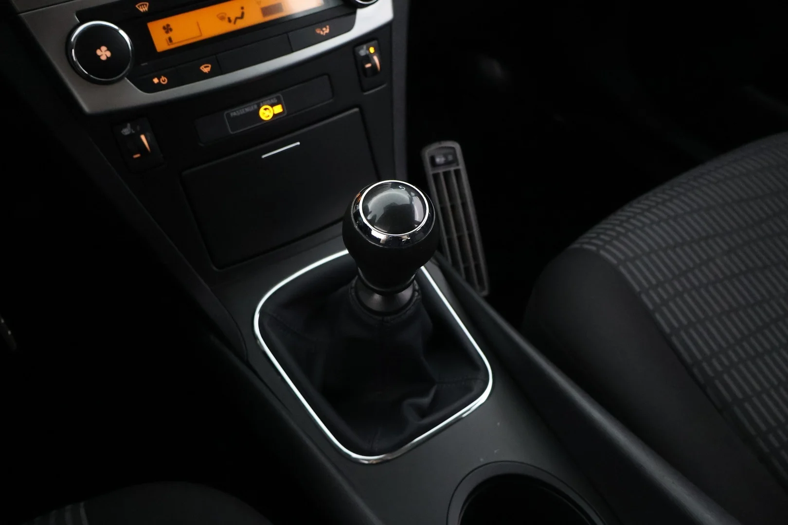 Car Image - Kn3QfMfeQZYuOOrU9DrVO