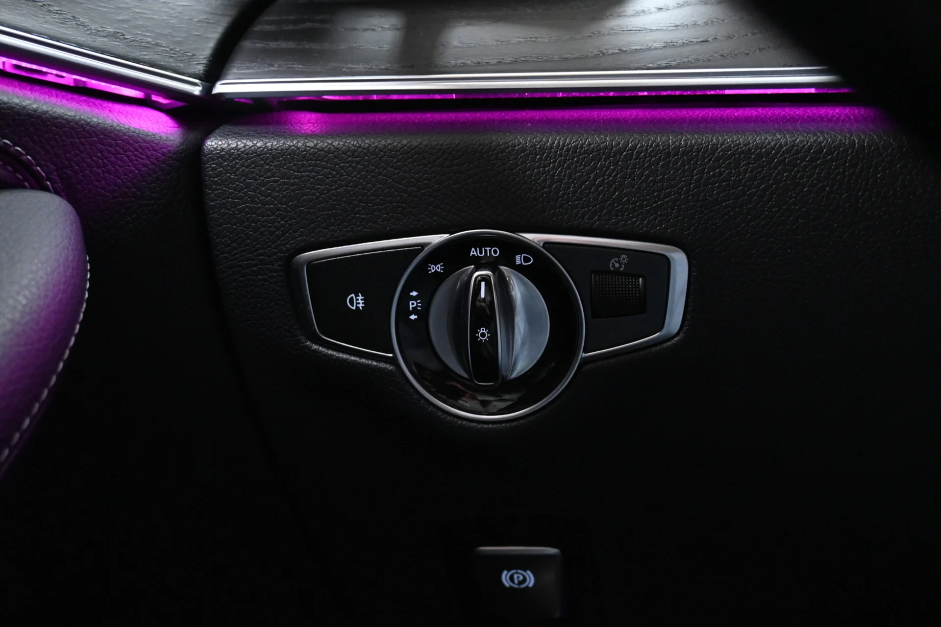 Car Image - 6rJvEPAIaPAJjDsv18Oe7v