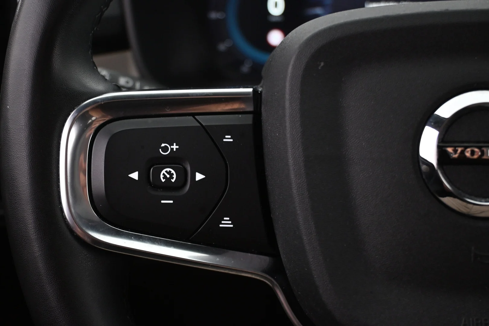 Car Image - TQIPaJtqNeWO7sPXFBkE2