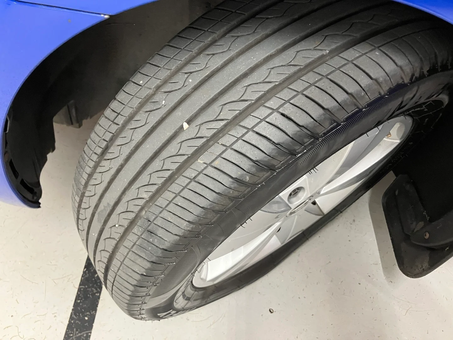 Car Image - 6jRx53eXuRmk89nXHyl0wB
