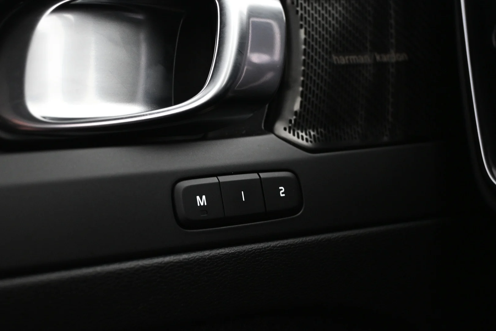 Car Image - 2KMtdDQWQxyVx5PM4By2IC