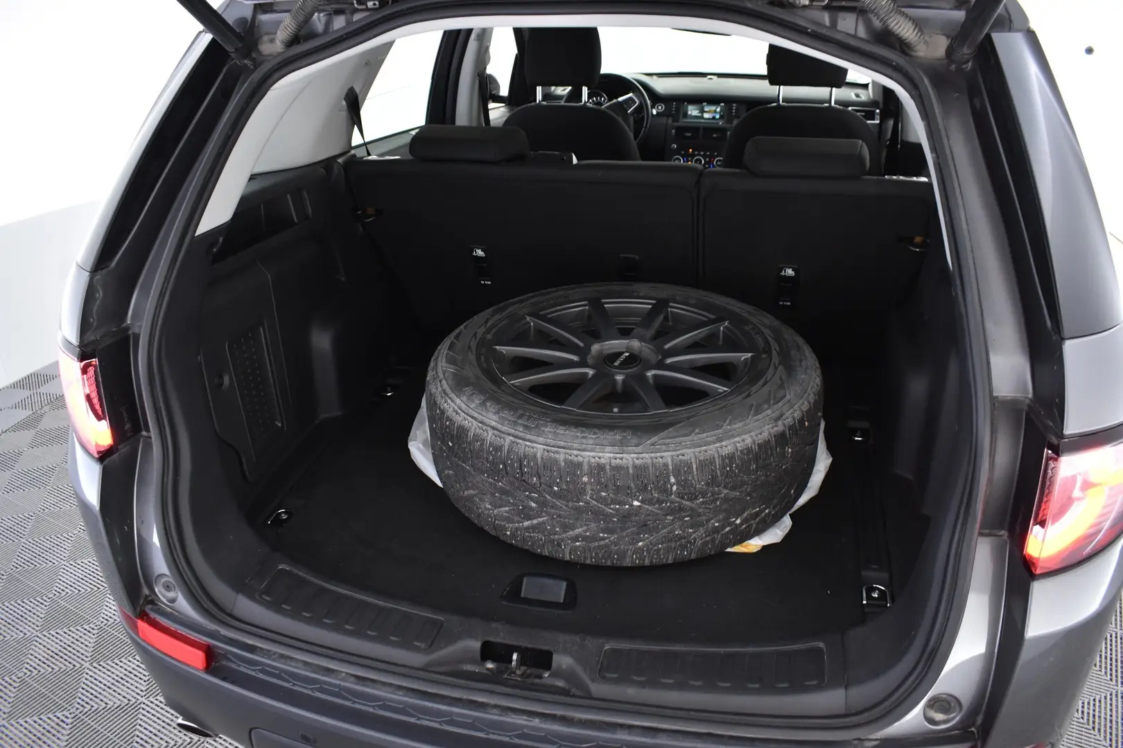 Car Image - 3SZO3SxWACFhqDYXah2BHE