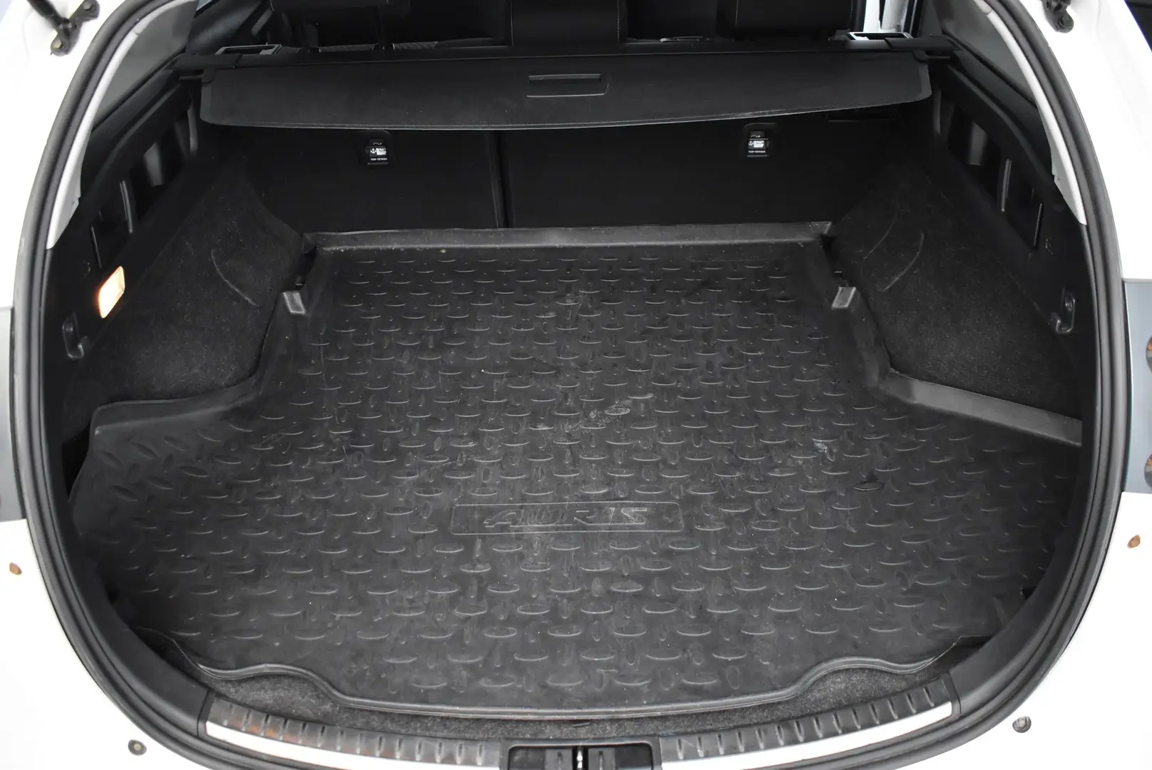 Car Image - 6J1qJP6wKY0nsAQsYByx4y